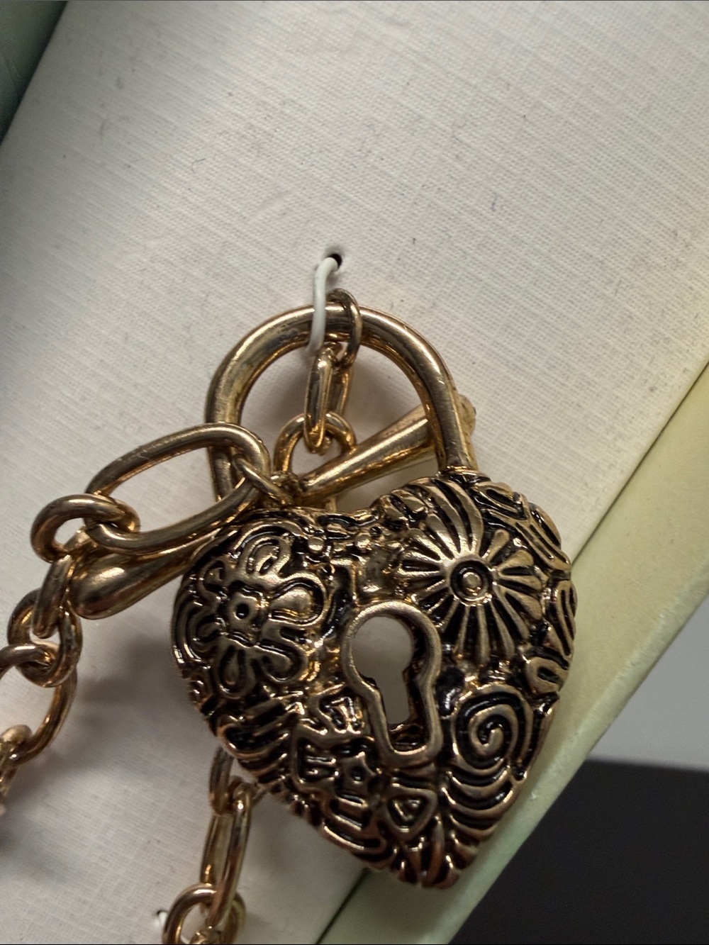 Piper K | Vintage Inspired Heart Padlock Toggle Chunky Paperclip Chain Necklace - Picture 6 of 7